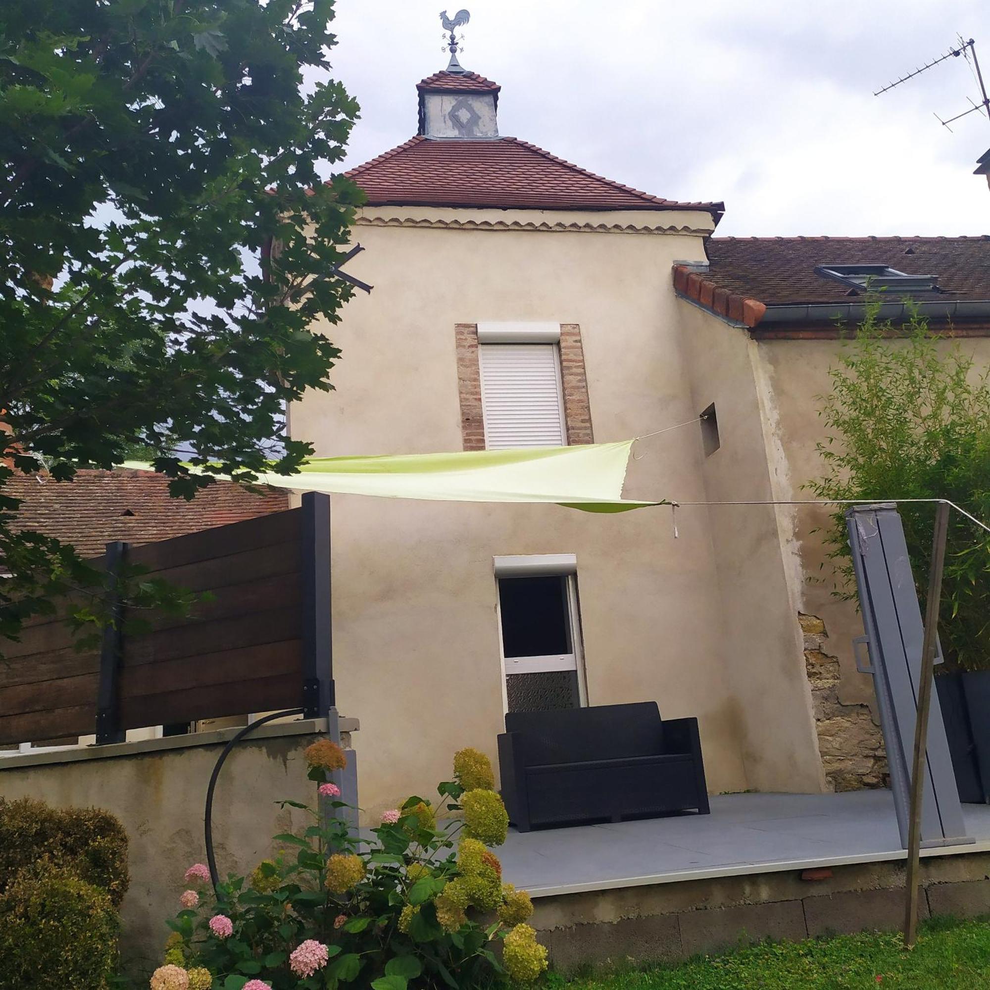 A 10Mn De Vichy Studio Dans Ancienne Etable Esterno foto